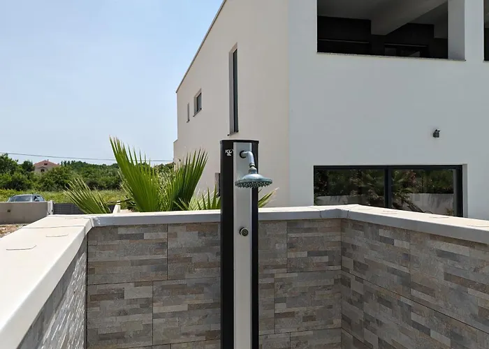 Innova Travelvir - Sunset Villa