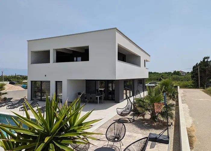 Innova Travelvir - Sunset