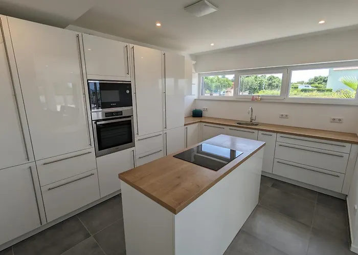 Innova Travelvir - Sunset * Privlaka (Zadar)