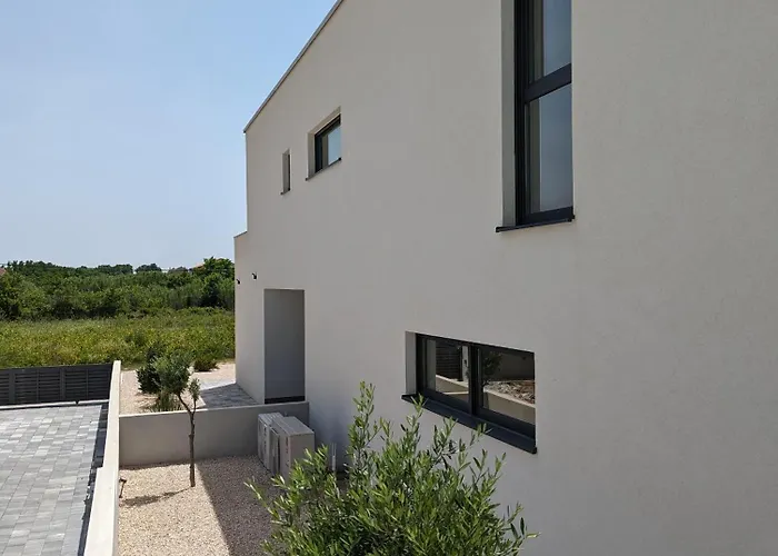 Innova Travelvir - Sunset