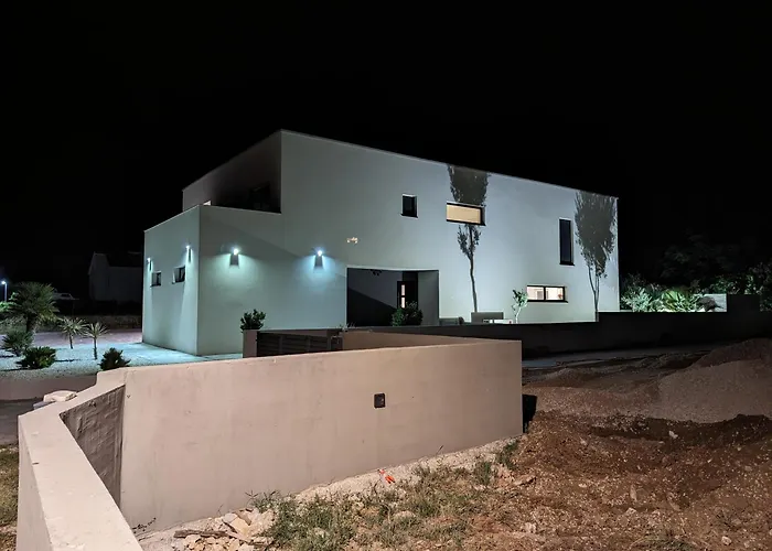 Innova Travelvir - Sunset Villa