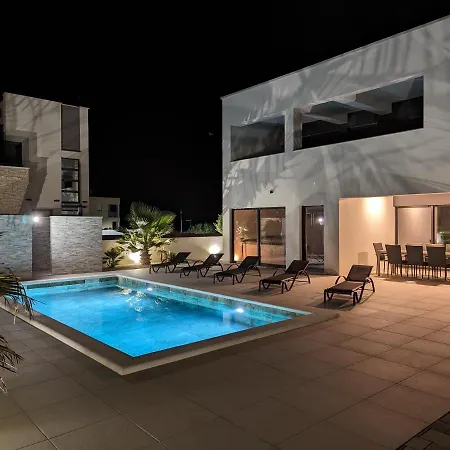 Sunset Villa