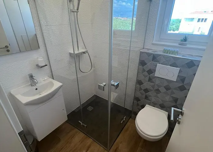 Innova Travelvir - Sunset *